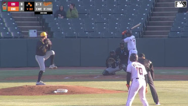 Eric Silva In play, run(s) to Anderson De Los Santos