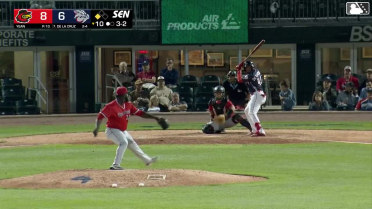 Eddy Yean In play, run(s) to Bryan De La Cruz