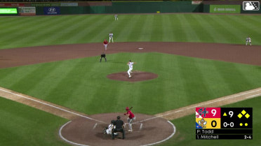 Nick Mitchell singles on a ground ball to shortstop Josh Rivera. T.J. White scores. Kevin Bazzell to 3rd. Kevin Made to 2nd.