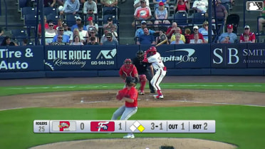 Erick Brito doubles (3) on a fly ball to left fielder Will Turner. Alex Binelas scores.