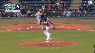 Alex Binelas singles on a ground ball to center fielder GJ Hill, deflected by first baseman Aidan Longwell. Bryan Rincon scores. Carson DeMartini to 3rd.