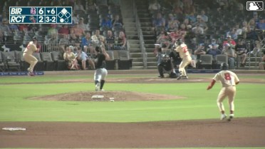 Ben Gobbel homers (2) on a fly ball to left field. Harold Coll scores.