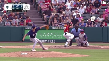 Enmanuel Valdez homers (14) on a fly ball to right center field.