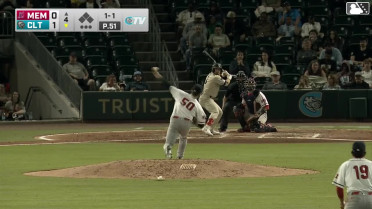 Oliver Dunn homers (2) on a fly ball to left field.