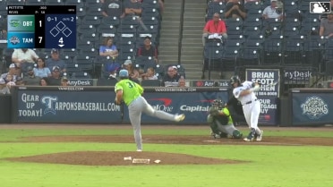 Luke Pettitte homers (2) on a fly ball to right field.