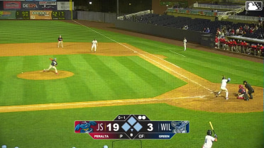 Adilson Peralta Ball to Elijah Green