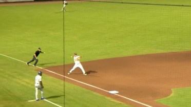 Josh Hood's diving play
