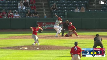 Noah Mendlinger singles on a sharp line drive to center fielder Garrett Spain. Travis Honeyman scores. Dakota Harris to 2nd.