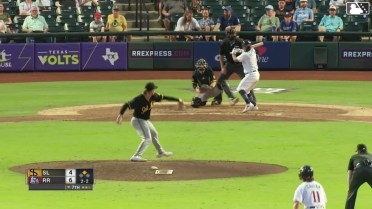 Shaun Anderson In play, run(s) to Cody Freeman