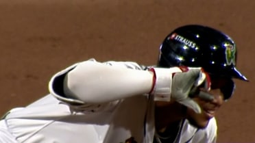 Eduardo Tait's two-hit, three-RBI performance