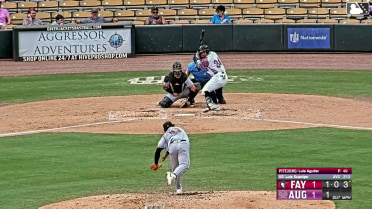 Luis Guanipa homers (2) on a fly ball to left field.
