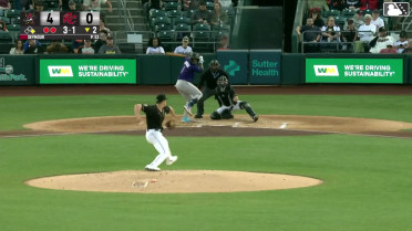 Adael Amador homers (2) on a fly ball to center field. Drew Avans scores.