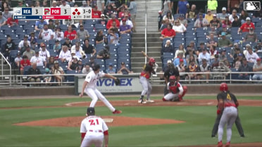 Alex Binelas walks. Luke Ritter scores. Bryan Rincon to 3rd. Pedro León to 2nd.