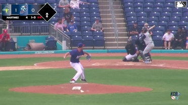 Hyungchan Um homers (3) on a fly ball to left center field.