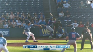 Vince Velasquez In play, run(s) to Hendry Mendez