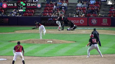Sam Shaw homers (2) on a line drive to right field. Kendry Chirinos scores. Manuel Beltre scores.