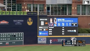 Tristan Peters' incredible home run robbery