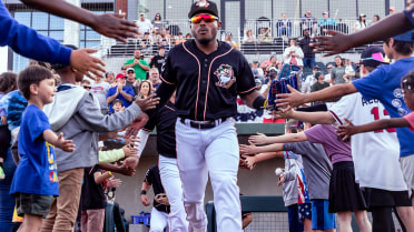 Quintero Homers, But Biloxi Turns Tide on Clingstones in 9-2 Loss 