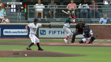 Owen Carey homers (7) on a fly ball to right field. Alex Lodise scores.
