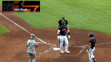 Theo Gillen slugs his second straight two-homer game