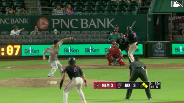 Ryan Fernandez In play, run(s) to Deyvison De Los Santos