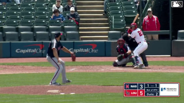Junior Fernández In play, run(s) to Dayne Leonard