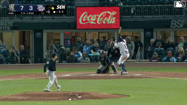 Felix Reyes homers (9) on a fly ball to center field. Steward Berroa scores.