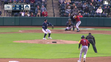 Max Burt walks. Cal Stevenson scores. Andrew Navigato to 3rd. Tomás Nido to 2nd.