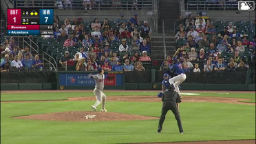 Kevin Alcántara singles on a line drive to left fielder Rafael Lantigua. Moisés Ballesteros scores. BJ Murray to 2nd.