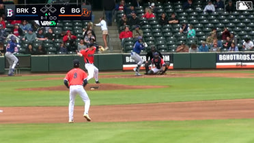 Jack Kartsonas In play, run(s) to Vincent Perozo