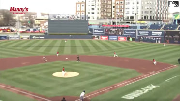 Ronny Mauricio singles on a line drive to center fielder Nate Eaton. MJ Melendez scores.