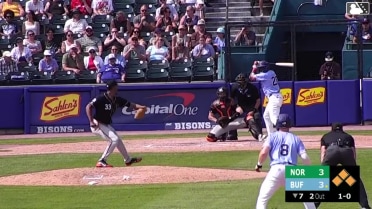 Daz Cameron hits a grand slam (3) to left field. Charles McAdoo scores. William Simoneit scores. Carlos Mendoza scores.