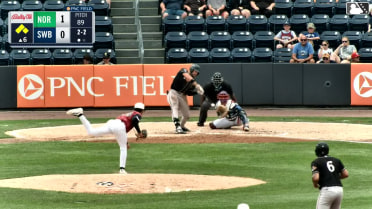 Kyle Carr In play, run(s) to Ryan Noda