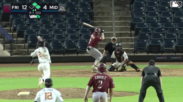 Dylan Dreiling doubles (18) on a line drive to right fielder Devin Taylor. Frainyer Chavez scores. Rafe Perich to 3rd.