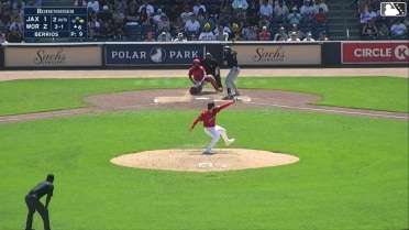 Andrew Pintar homers (9) on a line drive to right center field. Agustín Ramírez scores.