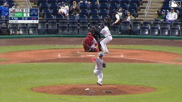 Jose Torres homers (3) on a fly ball to right center field.