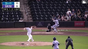 Alberto Hernandez triples (1) on a fly ball to right fielder George Wolkow. Kyle Walker scores. Cesar Hernandez scores.