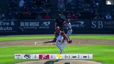 Chris Suero singles on a ground ball to left fielder Austin Murr. Marco Vargas scores. Jacob Reimer to 2nd.