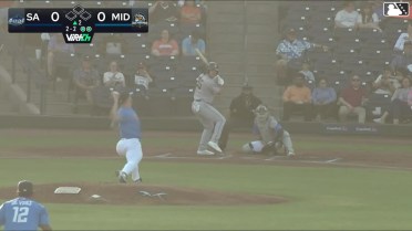 Braedon Karpathios triples (2) on a sharp fly ball to center fielder Cameron Leary. Braedon Karpathios scores. Throwing error by shortstop Leo De Vries.