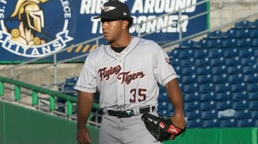 Malachi Witherspoon spins five frames with three K's