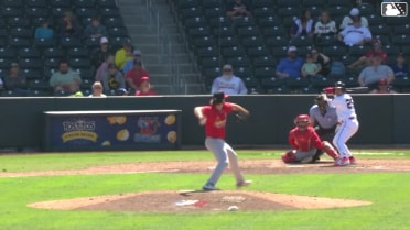 Kala'i Rosario homers (3) on a fly ball to center field.