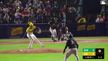 Pat Gallagher In play, run(s) to Ryan Noda