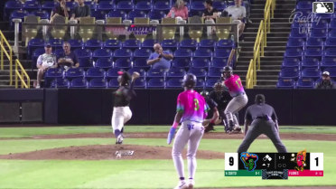 Gio Cueto singles on a ground ball to center fielder Tommy Hawke. Mairo Martinus scores. Samuel Munoz to 3rd.
