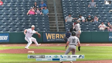 Dan Altavilla In play, run(s) to Jesus Castillo