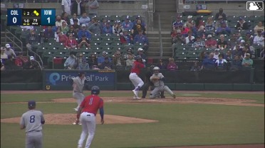Pedro Ramírez homers (1) on a line drive to right field. Christian Bethancourt scores. Justin Dean scores.