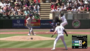 Aaron Brooks In play, run(s) to Johnathan Rodríguez