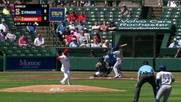 Andy Ibáñez homers (1) on a fly ball to left field. Yonny Hernández scores. Christian Arroyo scores.