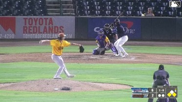 Cesar Quintas singles on a line drive to right fielder Bobby Blandford. George Feliz scores. Dervy Ventura scores.
