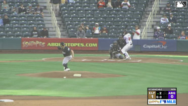 Charlie Condon skies his sixth homer 439 feet 