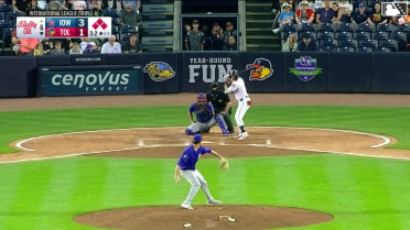 Andrew Navigato walks. Josue Briceño scores. Justice Bigbie to 3rd. Trei Cruz to 2nd.